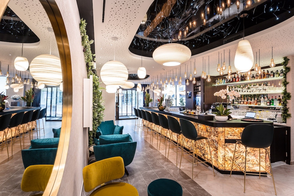 voco Strasbourg Centre The Garden by IHG — photo 7