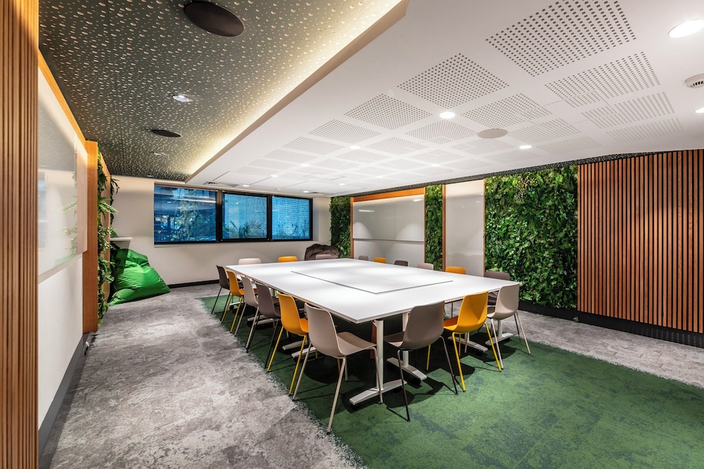 voco Strasbourg Centre The Garden by IHG — photo 4