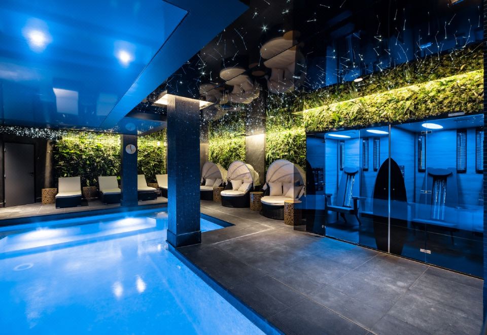 voco Strasbourg Centre The Garden by IHG